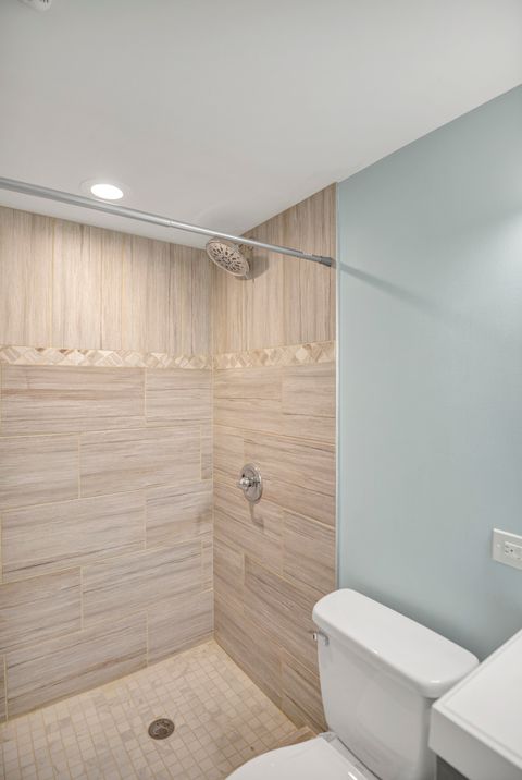 Tiny photo for 1535 S Douglas Avenue, Arlington Heights, IL 60005 (MLS # 12456002)