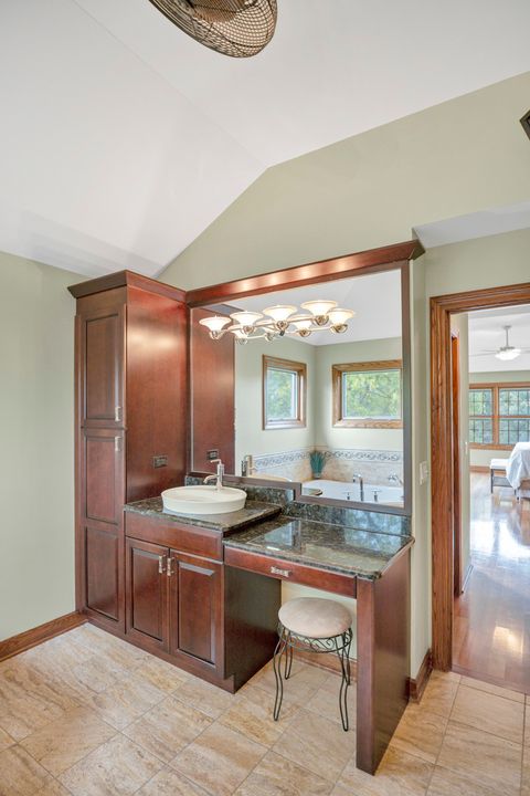 Tiny photo for 1535 S Douglas Avenue, Arlington Heights, IL 60005 (MLS # 12456002)