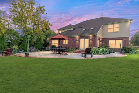 Tiny photo for 1535 S Douglas Avenue, Arlington Heights, IL 60005 (MLS # 12456002)