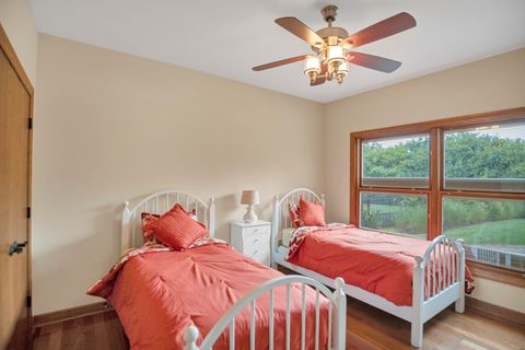 Tiny photo for 1535 S Douglas Avenue, Arlington Heights, IL 60005 (MLS # 12456002)