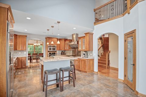 Tiny photo for 1535 S Douglas Avenue, Arlington Heights, IL 60005 (MLS # 12456002)