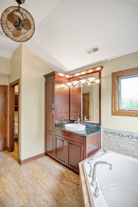 Tiny photo for 1535 S Douglas Avenue, Arlington Heights, IL 60005 (MLS # 12456002)