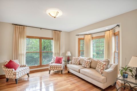 Tiny photo for 1535 S Douglas Avenue, Arlington Heights, IL 60005 (MLS # 12456002)