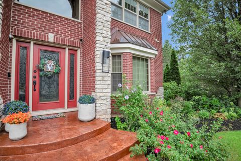Tiny photo for 1535 S Douglas Avenue, Arlington Heights, IL 60005 (MLS # 12456002)