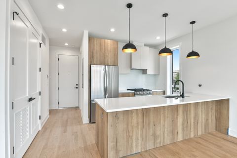 Tiny photo for 1244 N Kedzie Avenue #4, Chicago, IL 60651 (MLS # 12484374)