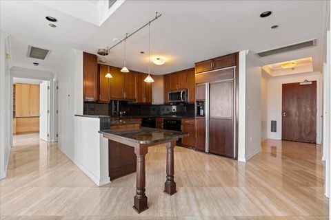 Tiny photo for 130 N GARLAND Court #3702, Chicago, IL 60602 (MLS # 12604711)