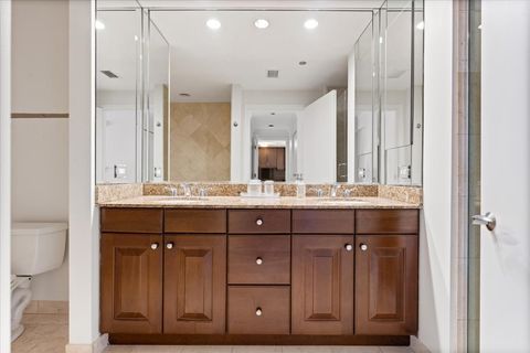 Tiny photo for 130 N GARLAND Court #3702, Chicago, IL 60602 (MLS # 12604711)