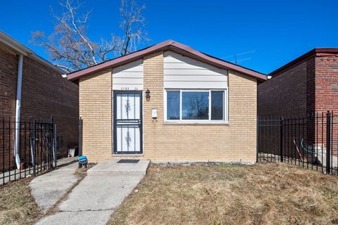 Photo of 2102 W 73rd Street, Chicago, IL 60636 (MLS # 12606511)