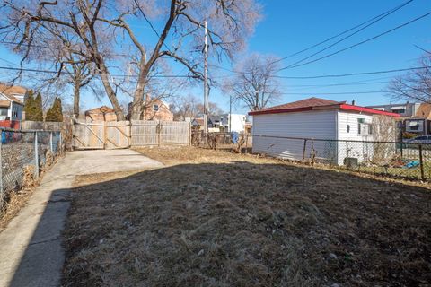 Tiny photo for 2102 W 73rd Street, Chicago, IL 60636 (MLS # 12606511)
