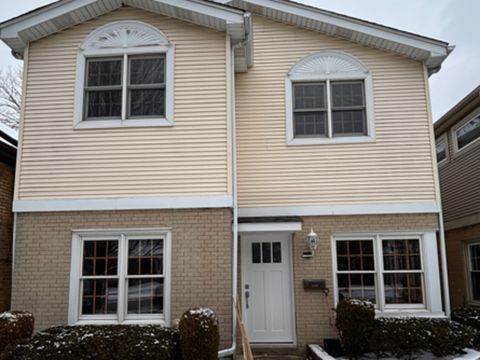 Photo of 5635 N Kostner Avenue, Chicago, IL 60646 (MLS # 12532878)