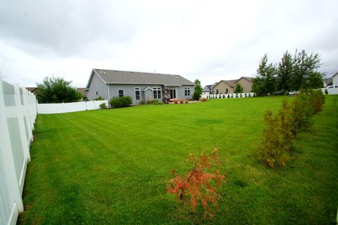 Tiny photo for 5525 WILLMEYER Drive, Bettendorf, IA 52722 (MLS # 12653891)