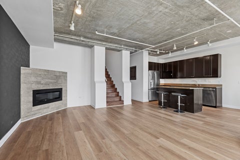 Tiny photo for 737 W Washington Boulevard #1003, Chicago, IL 60661 (MLS # 12615225)