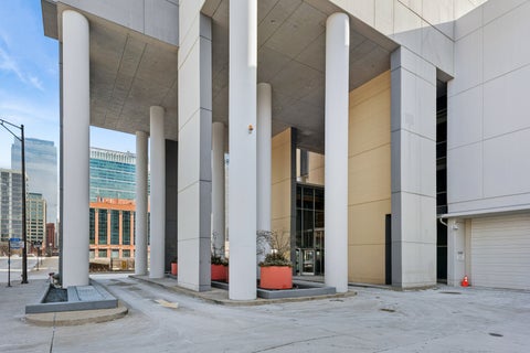 Tiny photo for 737 W Washington Boulevard #1003, Chicago, IL 60661 (MLS # 12615225)