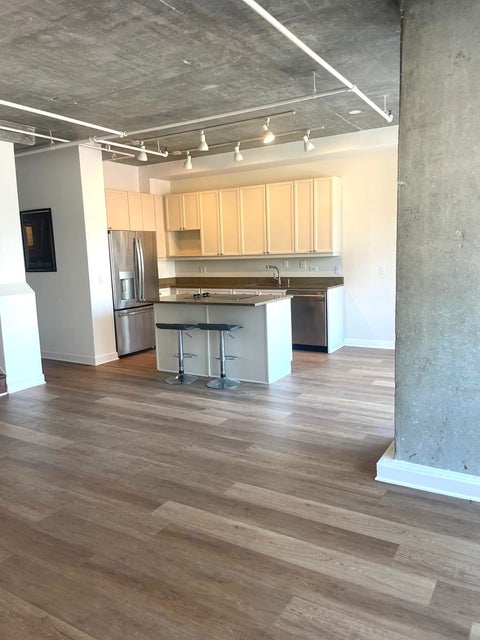 Tiny photo for 737 W Washington Boulevard #1003, Chicago, IL 60661 (MLS # 12615225)