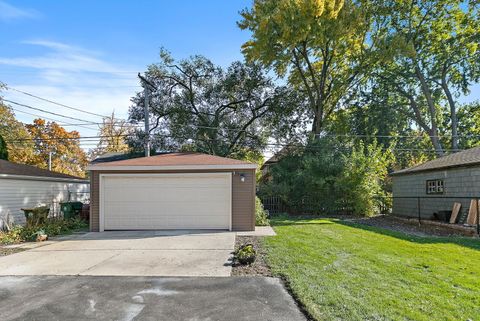 Tiny photo for 241 N Hamlin Avenue, Park Ridge, IL 60068 (MLS # 12509158)