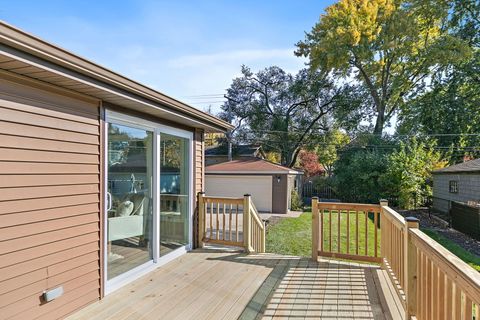 Tiny photo for 241 N Hamlin Avenue, Park Ridge, IL 60068 (MLS # 12509158)