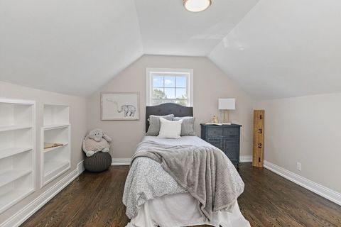 Tiny photo for 241 N Hamlin Avenue, Park Ridge, IL 60068 (MLS # 12509158)