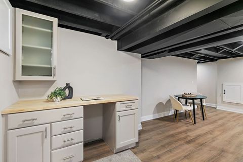 Tiny photo for 241 N Hamlin Avenue, Park Ridge, IL 60068 (MLS # 12509158)