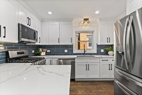 Tiny photo for 241 N Hamlin Avenue, Park Ridge, IL 60068 (MLS # 12509158)