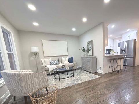 Tiny photo for 241 N Hamlin Avenue, Park Ridge, IL 60068 (MLS # 12509158)