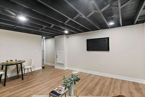 Tiny photo for 241 N Hamlin Avenue, Park Ridge, IL 60068 (MLS # 12509158)