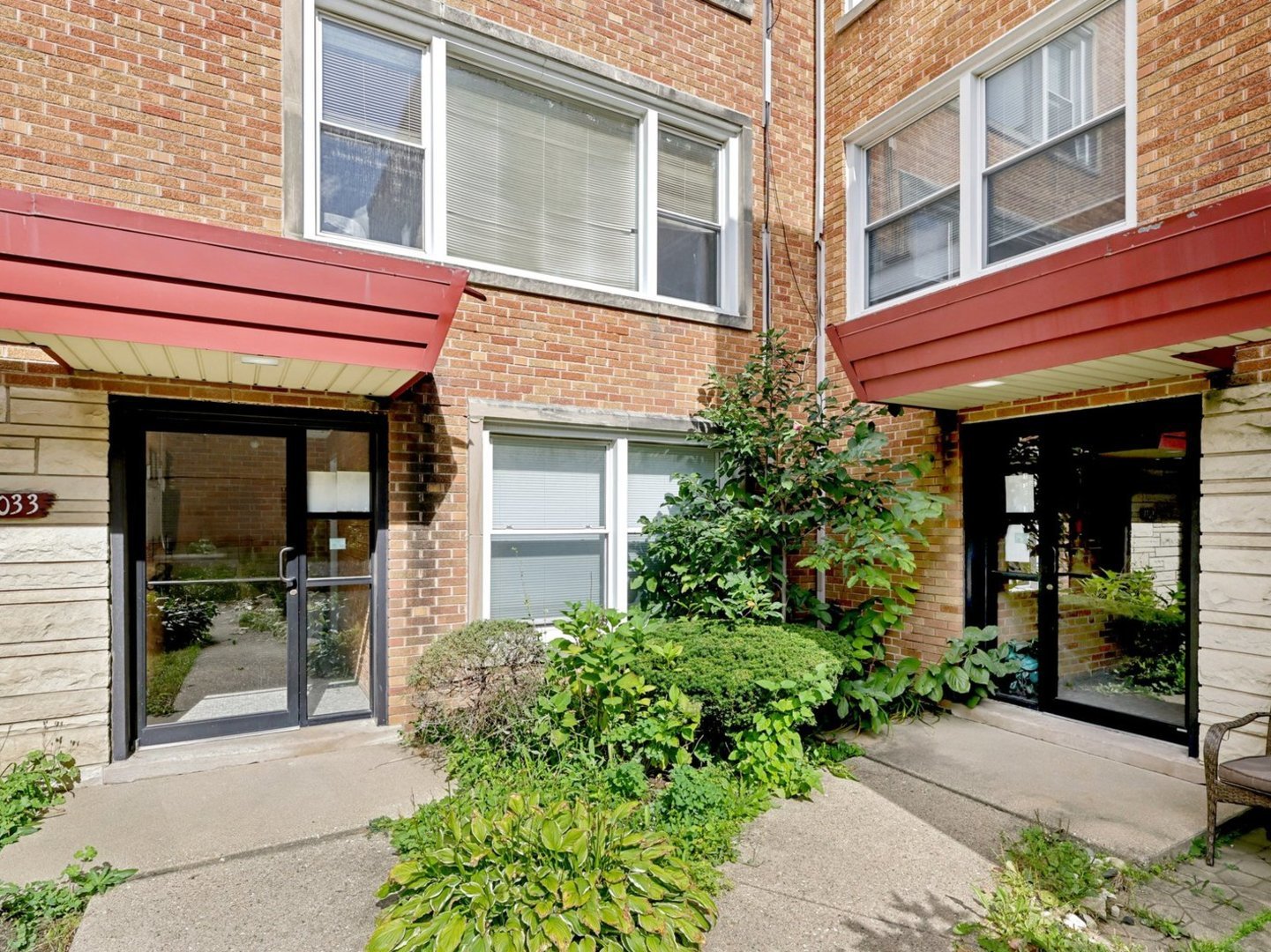 8033 Kenton Avenue 2E