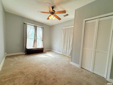 Tiny photo for 18 S MILL Street, Harrisburg, IL 62946 (MLS # EB460050)