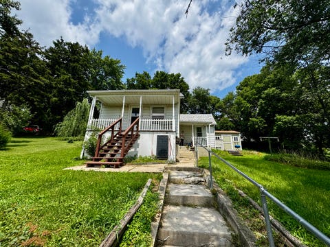 Photo of 618 E Saint Paul Street, Spring Valley, IL 61362 (MLS # 12710690)