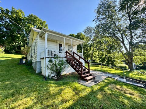 Tiny photo for 618 E Saint Paul Street, Spring Valley, IL 61362 (MLS # 12710690)