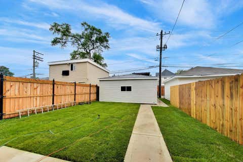 Tiny photo for 544 N Leamington Avenue, Chicago, IL 60644 (MLS # 12719749)