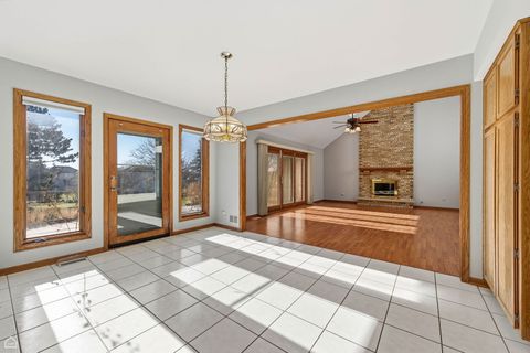 Tiny photo for 13725 Kit Lane, Lemont, IL 60439 (MLS # 12545465)