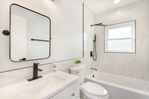 Tiny photo for 718 E 152nd Street, Phoenix, IL 60426 (MLS # 12537465)