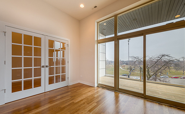 2835 W Division Street 4E