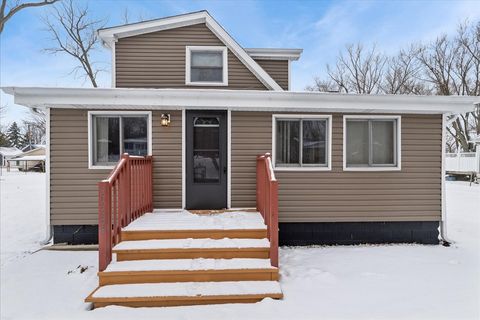 Photo of 39224 N Willow Avenue, Antioch, IL 60002 (MLS # 12560991)