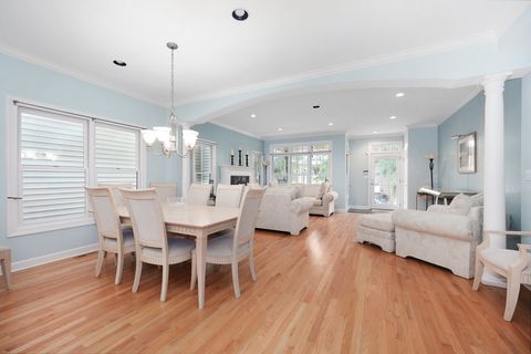 Tiny photo for 1746 W Byron Street, Chicago, IL 60613 (MLS # 12443369)