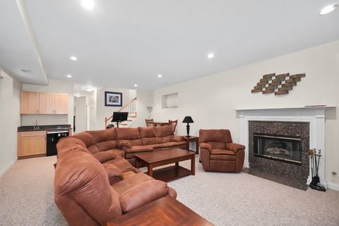 Tiny photo for 1746 W Byron Street, Chicago, IL 60613 (MLS # 12443369)