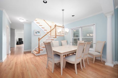 Tiny photo for 1746 W Byron Street, Chicago, IL 60613 (MLS # 12443369)
