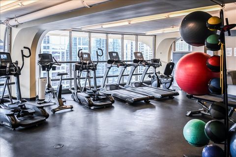 Tiny photo for 300 N State Street #4625, Chicago, IL 60654 (MLS # 12573997)