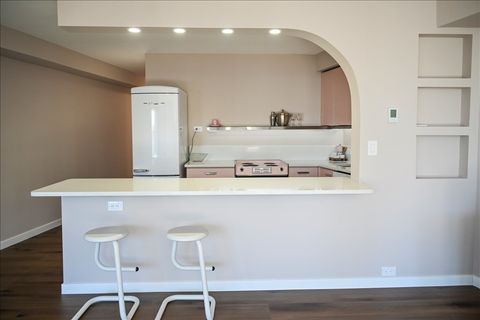 Tiny photo for 300 N State Street #4625, Chicago, IL 60654 (MLS # 12573997)