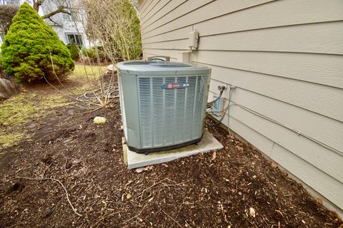 Tiny photo for 649 WILBUR Court, Gurnee, IL 60031 (MLS # 12617436)