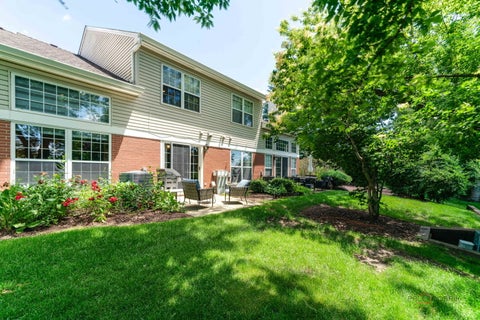 Tiny photo for 854 Old Checker Road, Buffalo Grove, IL 60089 (MLS # 12676999)