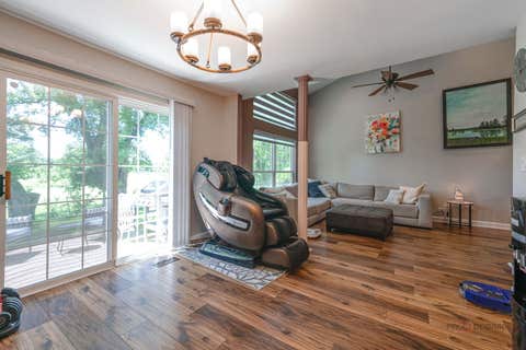 Tiny photo for 854 Old Checker Road, Buffalo Grove, IL 60089 (MLS # 12676999)