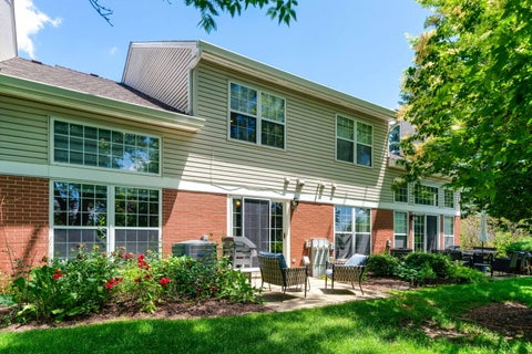 Tiny photo for 854 Old Checker Road, Buffalo Grove, IL 60089 (MLS # 12676999)