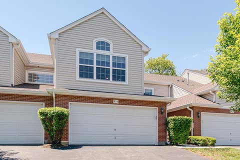 Photo of 854 Old Checker Road, Buffalo Grove, IL 60089 (MLS # 12676999)