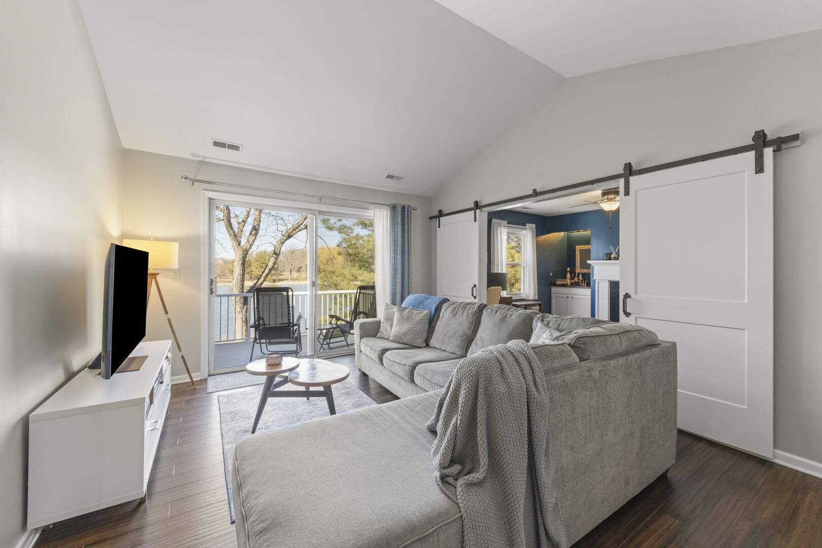 0N204 Windermere Road 2708