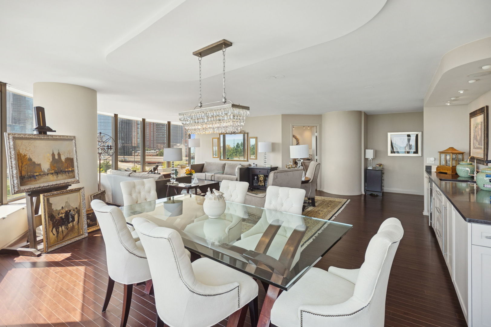 Chicago, Illinois 60611, United States, 2 Bedrooms Bedrooms, ,2 BathroomsBathrooms,Residential,Active,204032