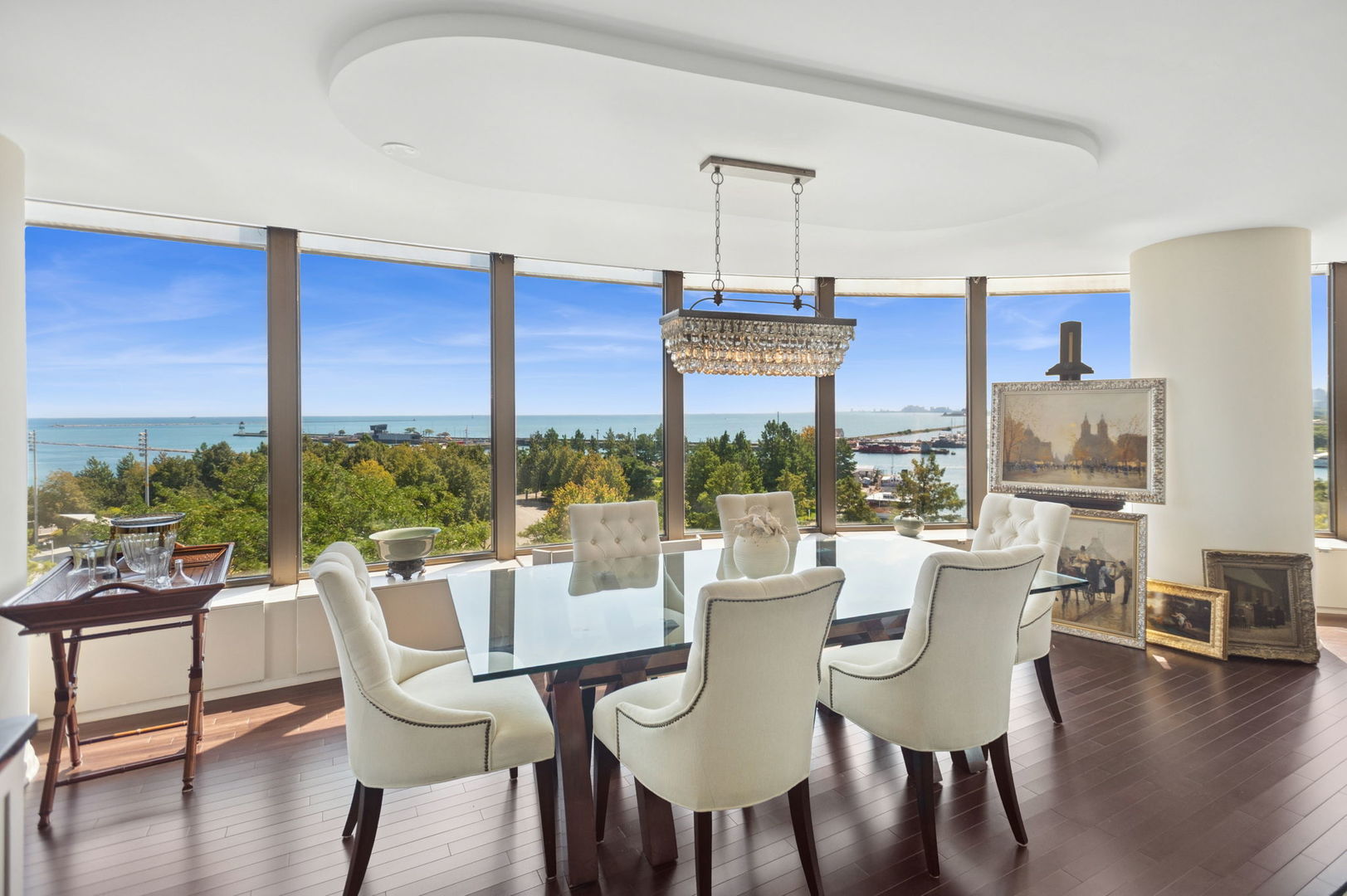 Chicago, Illinois 60611, United States, 2 Bedrooms Bedrooms, ,2 BathroomsBathrooms,Residential,Active,204032