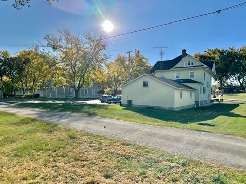 A home in Shabbona