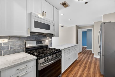 Tiny photo for 865 E 22nd Street #228, Lombard, IL 60148 (MLS # 12624427)