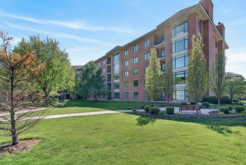 Tiny photo for 865 E 22nd Street #228, Lombard, IL 60148 (MLS # 12624427)